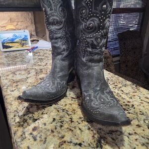 Embroidered Gray Western Boots